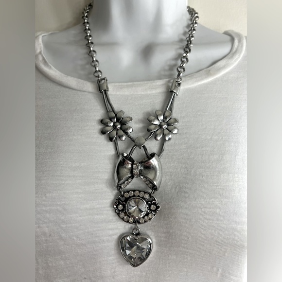 GORGEOUS SILVER BLING NECKLACE - Picture 1 of 7